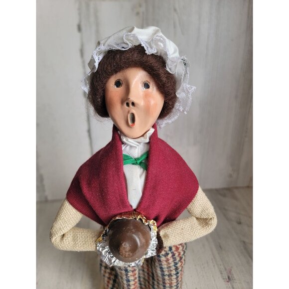 Byers choice Miss cratchit plum pudding caroler Xmas figure decor - Picture 3 of 9